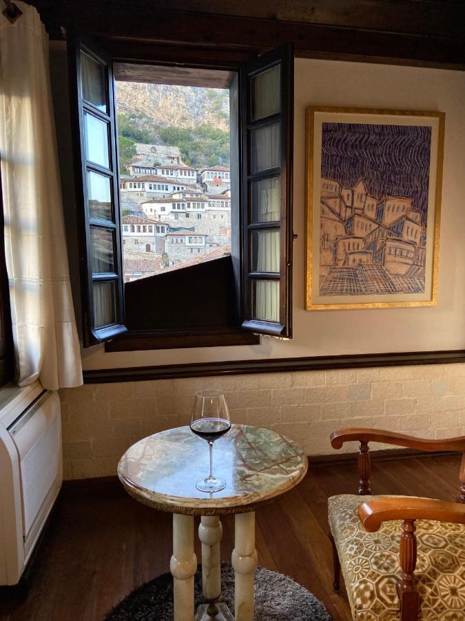 Boutique Hotel Muzaka Berat Eksteriør billede
