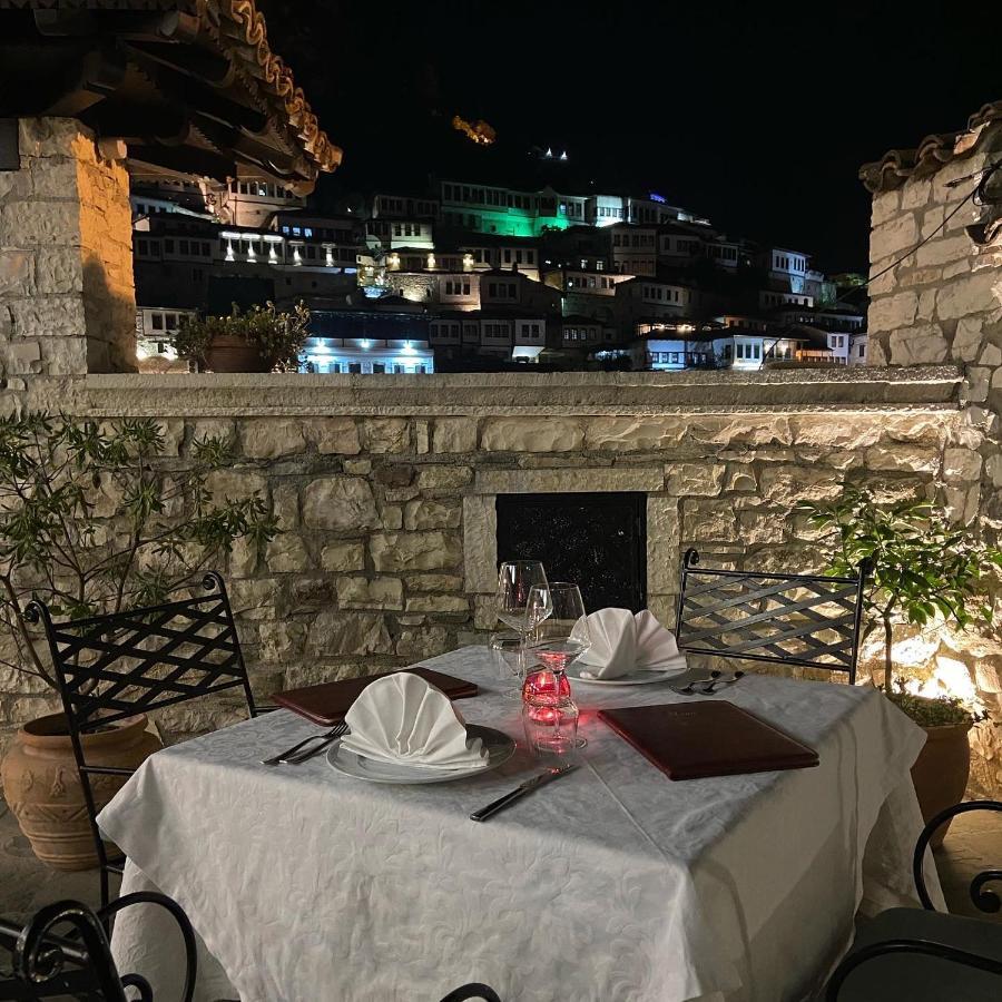 Boutique Hotel Muzaka Berat Eksteriør billede