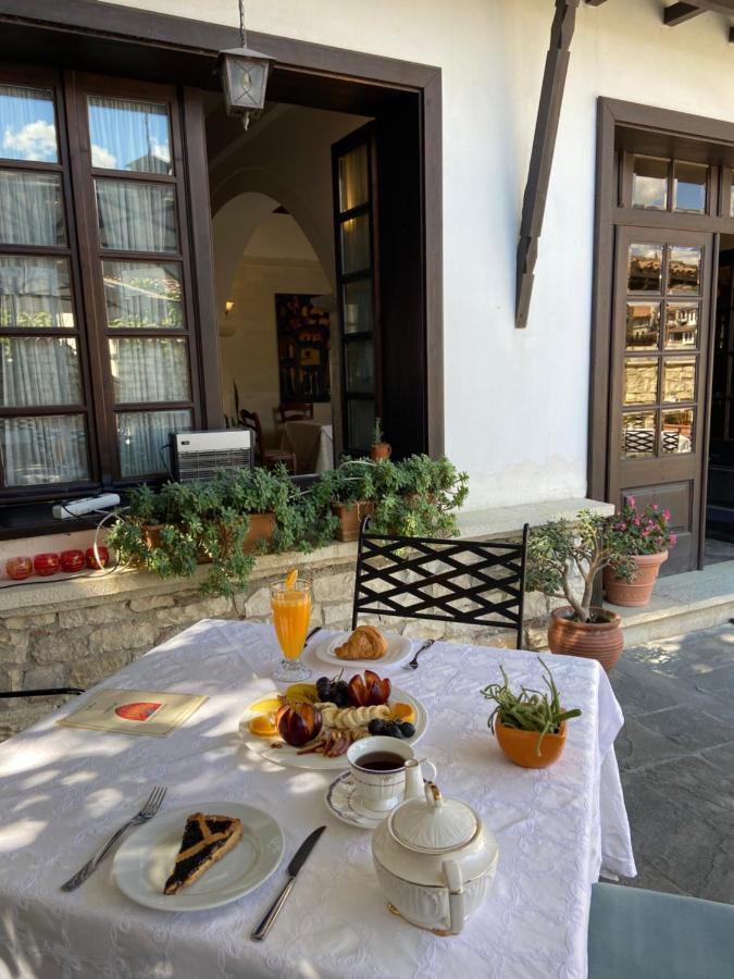 Boutique Hotel Muzaka Berat Eksteriør billede