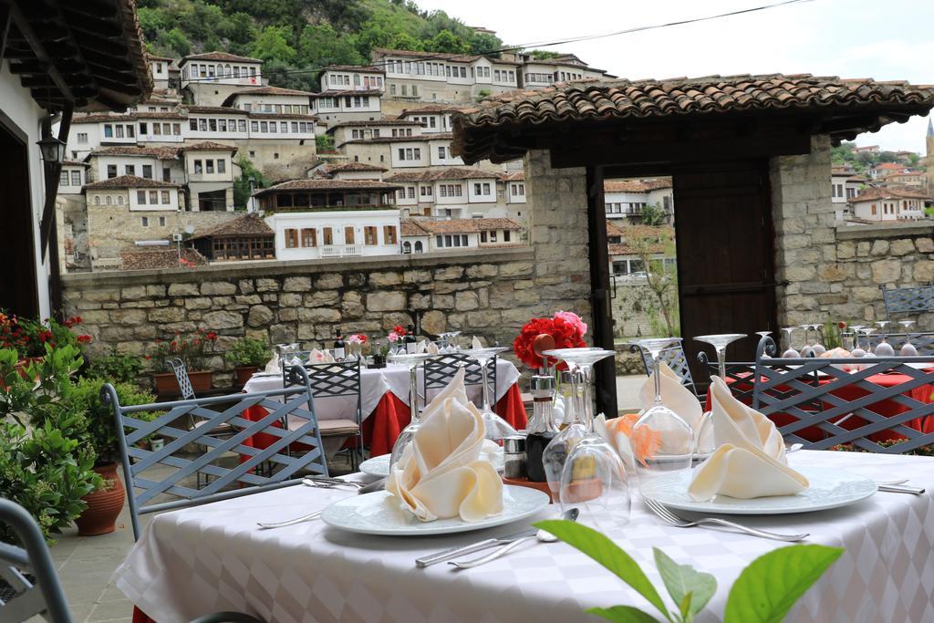Boutique Hotel Muzaka Berat Eksteriør billede
