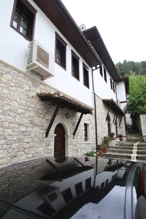 Boutique Hotel Muzaka Berat Eksteriør billede