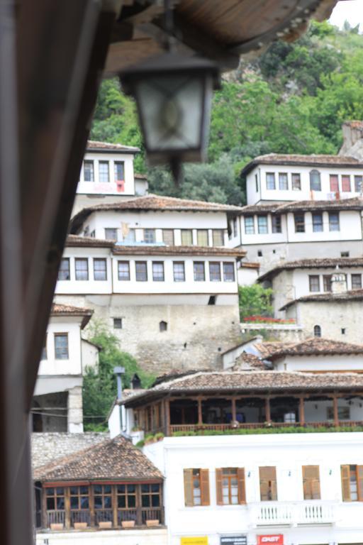 Boutique Hotel Muzaka Berat Eksteriør billede
